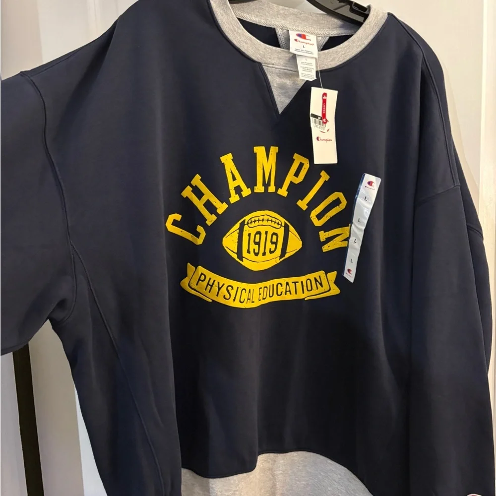 Champion Men's Old School Navy Crewneck Sweatshirt Sz L NWT